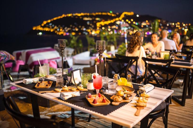Anjeliq House Hotel Алания Экстерьер фото